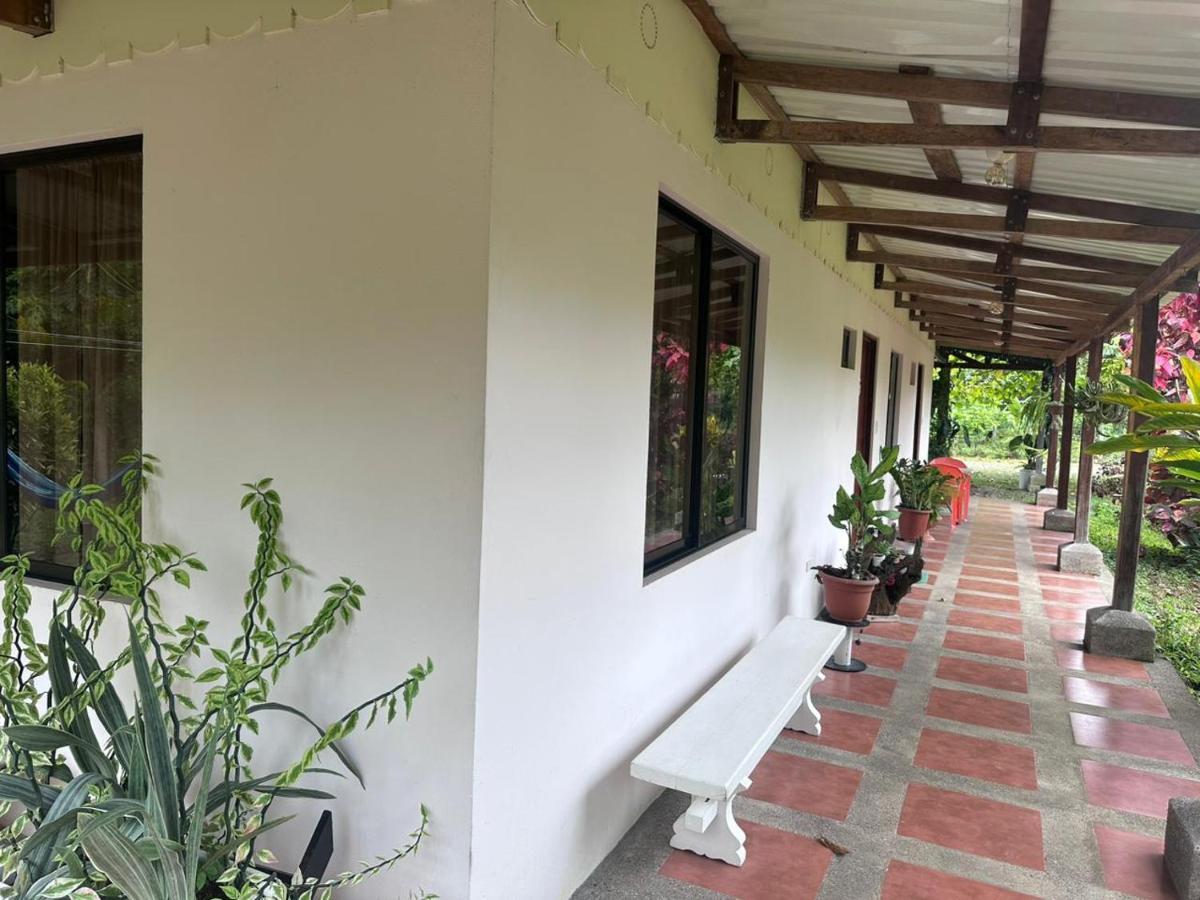 River Side Lodge Horquetas Exterior foto