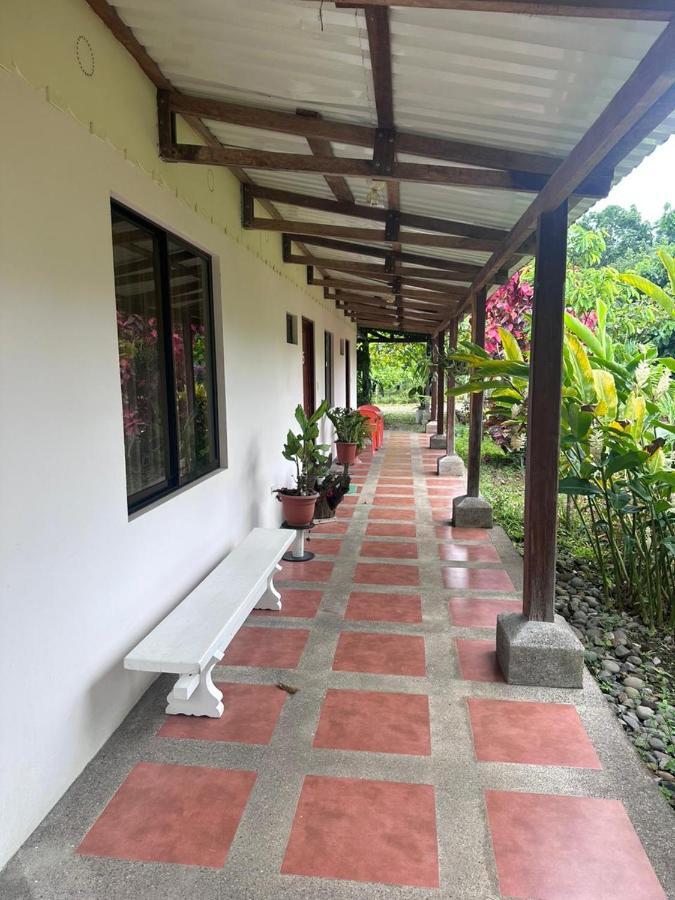 River Side Lodge Horquetas Exterior foto